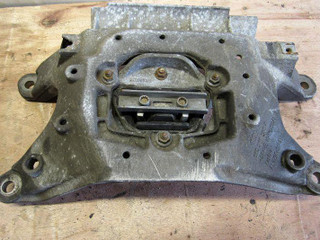 кронштейн КПП Audi A4 B8/8K 2007, 1.8 л., бензин, седан, 8K0399151.8K0399263K