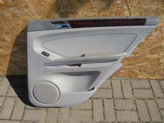обшивка двери задняя правая Mercedes-Benz M-Класс W164 2006, 3.0 л., OM 642.940, дизель, внедорожник 5 дв.