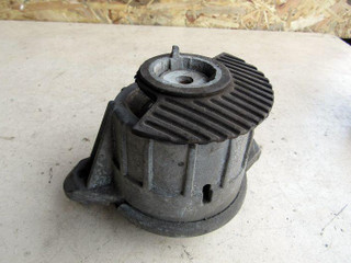 подушка крепления двигателя Mercedes-Benz C-Класс W204/S204 2008, 1.6 л., M 274.910, бензин, седан