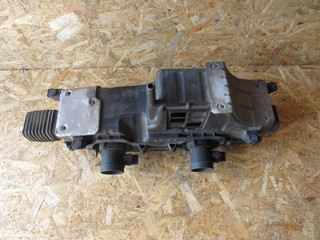 корпус воздушного фильтра Audi R8 42 2007, 4.2 л., BYH, бензин, купе, 420133837