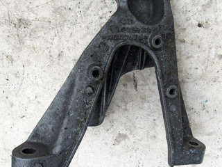 кронштейн двигателя Audi A6 4F/C6 2004, 2.0 л., дизель, седан, 4F0199308P