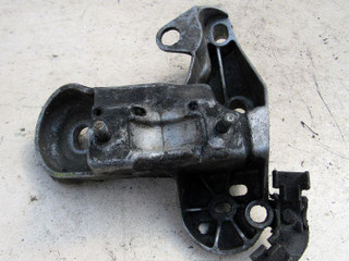 кронштейн двигателя Audi A4 B7 2006, 1.8 л., BFB, бензин, седан, 4B0199352