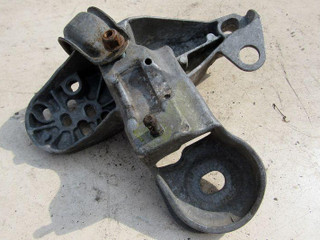 кронштейн двигателя Audi A4 B7 2006, 1.8 л., BFB, бензин, седан, 4B0199351D