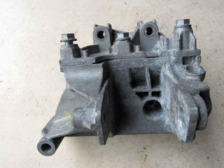 подушка крепления двигателя Volkswagen Multivan T5 2003, 2.5 л., дизель, минивэн, 070199343B