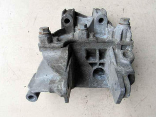 подушка крепления двигателя Volkswagen Multivan T5 2003, 2.5 л., дизель, минивэн, 070199343B