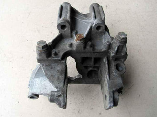 подушка крепления двигателя Volkswagen Multivan T5 2003, 2.5 л., дизель, минивэн, 070199343B