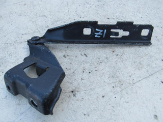 петля капота левая Audi A5 8T 2007, 1.8 л., бензин, купе, 8T0823301E
