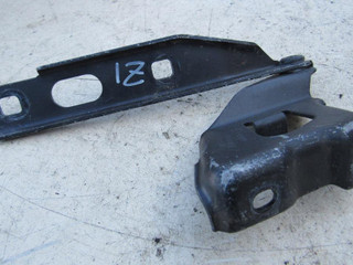 петля капота правая Audi A5 8T 2011, 1.8 л., бензин, купе, 8T0823302E