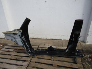 стойка кузовная передняя Toyota Land Cruiser 10 поколение J100 1998, 4.2 л., 1HD-FTE, дизель, внедорожник 5 дв.