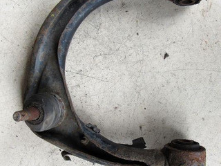 рычаг передний правый Toyota Land Cruiser Prado 3 поколение J120 2003, 4.0 л., 1GR-FE, бензин, внедорожник 5 дв., 48610-60070