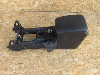подлокотник Toyota Land Cruiser Prado 4 поколение J150 2009, 3.0 л., 1KD-FTV, дизель, внедорожник 5 дв.