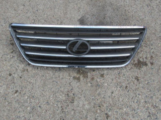 решетка радиатора Lexus LX 3 поколение 2008, 4.7 л., 2UZ-FE, бензин, АКПП, внедорожник 5 дв.