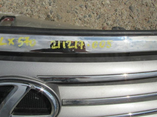 решетка радиатора Lexus LX 3 поколение 2011, 5.7 л., 3UR-FE, бензин, АКПП, внедорожник 5 дв.