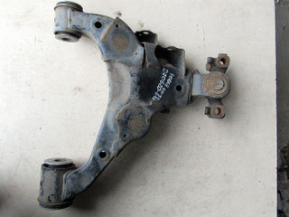 рычаг передний правый Toyota Land Cruiser 11 поколение J200 2007, 4.5 л., 1VD-FTV, дизель, внедорожник 5 дв., 48068-60030