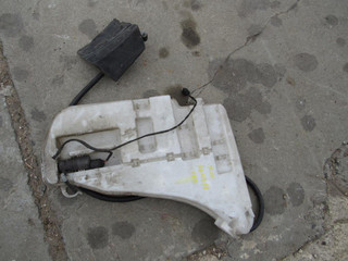 бачок омывателя BMW 7 серия F01/F02 2009, 7178745