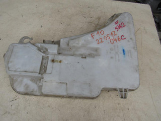 бачок омывателя BMW 5 серия F07/F10/F11 2009, 8050439