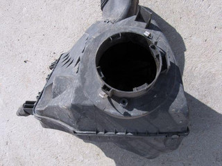 корпус воздушного фильтра Audi A6 4F/C6 [рестайлинг] 2010, 2.7 л., дизель, 4F0133837BB
