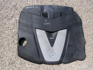 декоративная крышка двигателя Mercedes-Benz M-Класс W164 2007, 6420101067