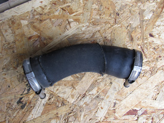 патрубок интеркулера Audi A6 4F/C6 2006, 4F0145709L