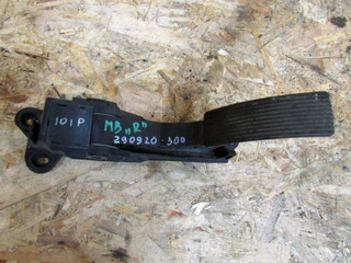 педаль Mercedes-Benz R-Класс W251 2005, 1643000004