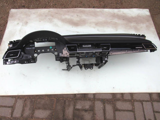 панель передняя салона (торпедо) Audi A8 D4/4H 2011