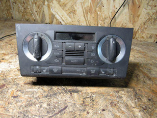 блок управления печки / климат-контроля Audi A3 8P [рестайлинг] 2006, 8P0820043A