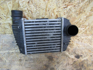 интеркулер Audi A6 4F/C6 [рестайлинг] 2010, 3.0 л., дизель, 4F0145806T
