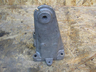 кронштейн двигателя Mercedes-Benz E-Класс W212/S212/C207/A207 2010, 1.8 л., M 271.860, бензин, 2712232304