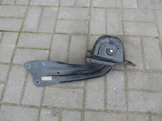 рычаг задний левый Volkswagen Golf 5 поколение 2008, 1K0505225F