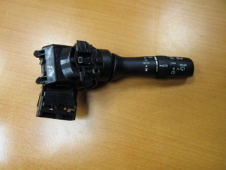 переключатель дворников Toyota Land Cruiser 11 поколение J200 2010, 48121-17F623