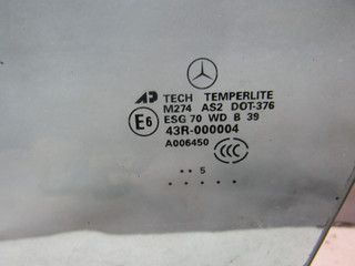 стекло двери передней левой Mercedes-Benz M-Класс W164 2005, купе
