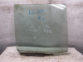 стекло двери задней правой Toyota Land Cruiser 10 поколение J100 2001