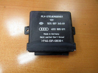 Блок управления рулевой колонки Audi A8 D2/4D 1996, 4D0909611