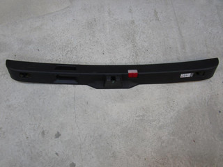 обшивка крышки багажника Mercedes-Benz GL-Класс X166 2015, 1667400272