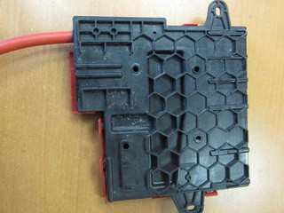 распределитель B+ BMW X6 F16 2014, 682620101