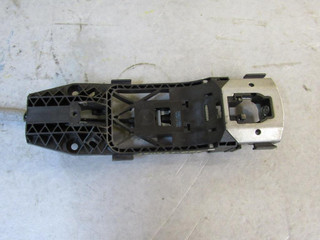скелет ручки двери передней правой Volkswagen Touareg 2 поколение 2012, 5N0837885H