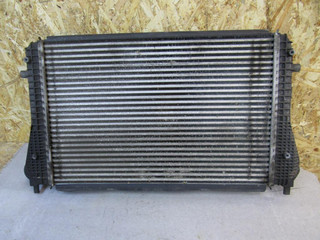 интеркулер Volkswagen Golf 6 поколение 2008, 1.4 л., бензин, 1K0145803T