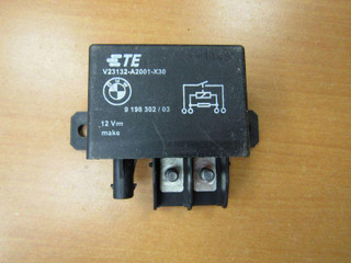 блок управления вентилятором (реле) BMW 5 серия F07/F10/F11 2009, 9198302