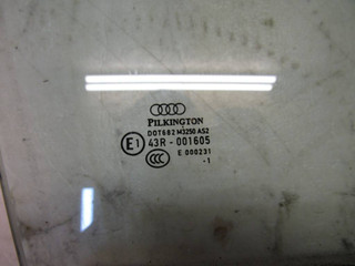 стекло двери передней правой Audi Q7 4L [рестайлинг] 2012