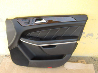 обшивка двери передняя правая Mercedes-Benz GL-Класс X166 2013