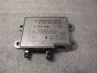 усилитель антенны Mercedes-Benz M-Класс W166 2013, 3.0 л., дизель, 2219050040