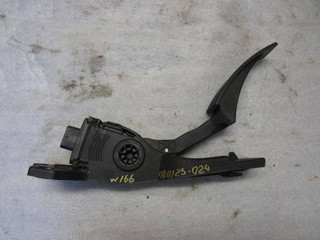 педаль Mercedes-Benz M-Класс W166 2012, 3.0 л., дизель, 1663000004