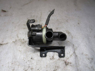 насос антифриза дополнительный Volkswagen Passat B7 2012, 2.0 л., дизель, 5N0965561A