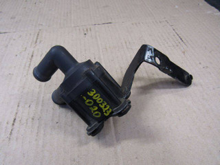 насос антифриза дополнительный Volkswagen Golf 6 поколение 2012, 5N0965561