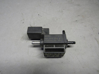 электромагнитный клапан Audi A4 B8/8K 2009, 06H906283B