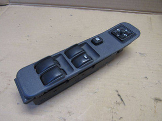 блок управления стеклоподъемниками Mitsubishi L200 4 поколение 2010, 2.5 л., дизель