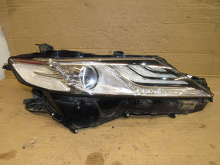 фара правая Toyota Camry 9 поколение XV70 2022, 2.5 л., гибрид