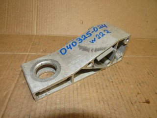 Кронштейн балки Mercedes-Benz S-Класс W222/C217/A217 2014, 2226261331