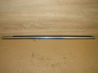 молдинг двери передней правой Mercedes-Benz GL-Класс X166 2014, A1667250265