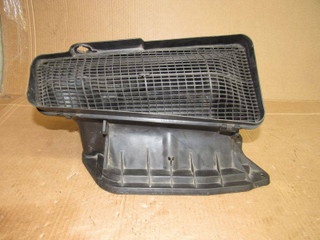 воздухозаборник Audi A8 D4/4H 2012, 4H1819904A